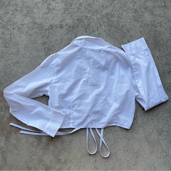 Hollister Wrap Around Button Down Crop Shirt size large preloved casual white - Picture 3 of 8